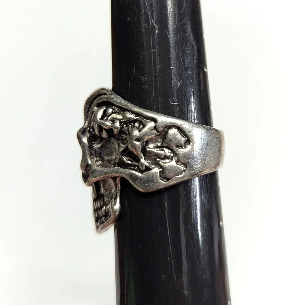 Vintage New Skull Ring Unisex Big Mens Plus Size 11 SilverTone Gothic‎ Biker